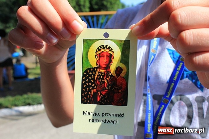 Zdjęcie w galerii na portalu naszraciborz.pl: 224 osoby pielgrzymują z Lubomi do Częstochowy. Liczna grupa z Kobyli wiadomości z regionu