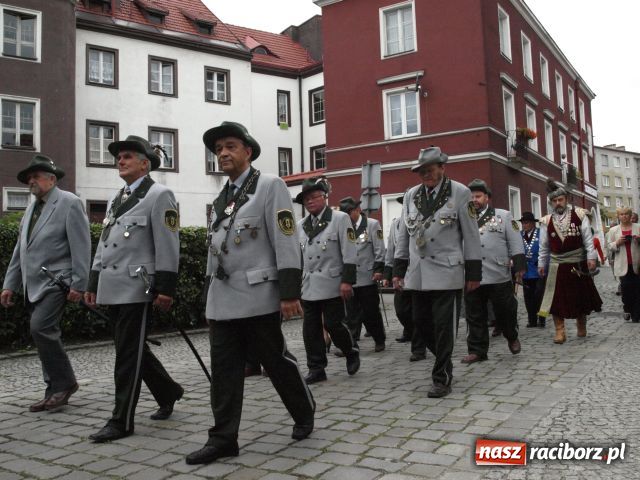 Zdjęcie w galerii na portalu naszraciborz.pl: WIWAT nowy król kurkowy! wiadomości z regionu
