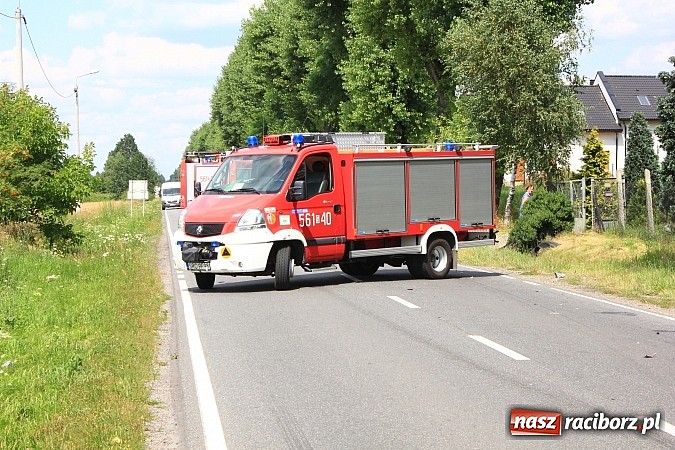 Zdjęcie w galerii na portalu naszraciborz.pl: Wypadek na Gliwickiej. Jedna osoba w szpitalu! wiadomości z regionu
