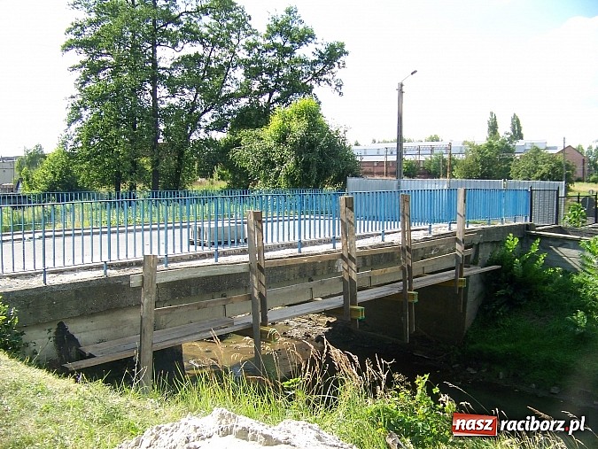 Zdjęcie w galerii na portalu naszraciborz.pl: Ruszył remont mostu na Rudce w Kuźni Raciborskiej wiadomości z regionu