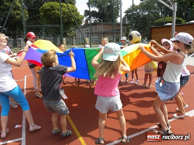 Zdjęcie w galerii na portalu naszraciborz.pl: Viva Cuba Libre!, czyli lato z biblioteką wiadomości z regionu
