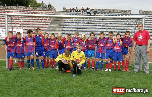 Zdjęcie w galerii na portalu naszraciborz.pl: Drużyna Fotbal Frydek - Mistek najlepsza wiadomości z regionu