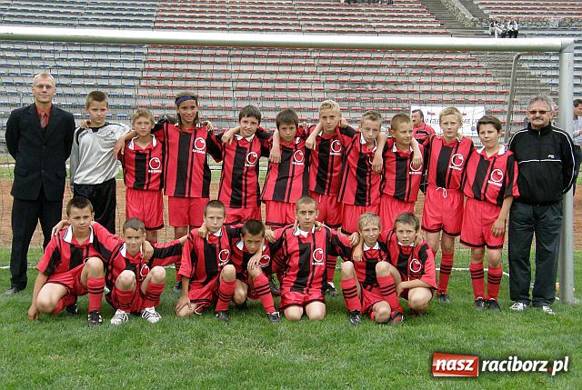 Zdjęcie w galerii na portalu naszraciborz.pl: Drużyna Fotbal Frydek - Mistek najlepsza wiadomości z regionu