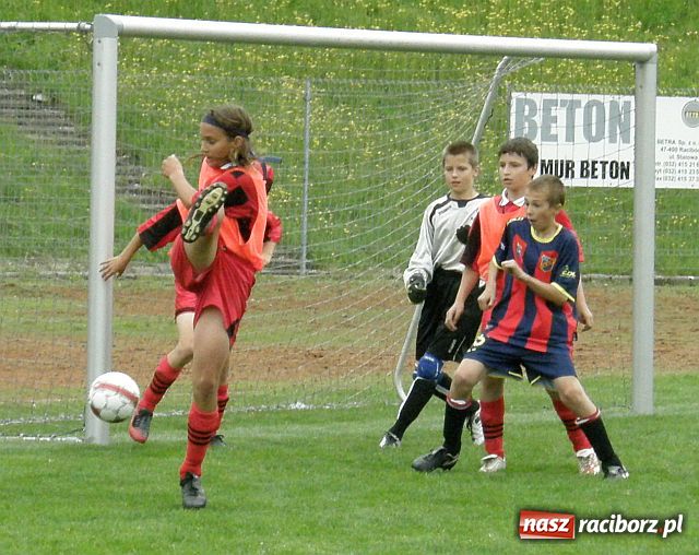 Zdjęcie w galerii na portalu naszraciborz.pl: Drużyna Fotbal Frydek - Mistek najlepsza wiadomości z regionu
