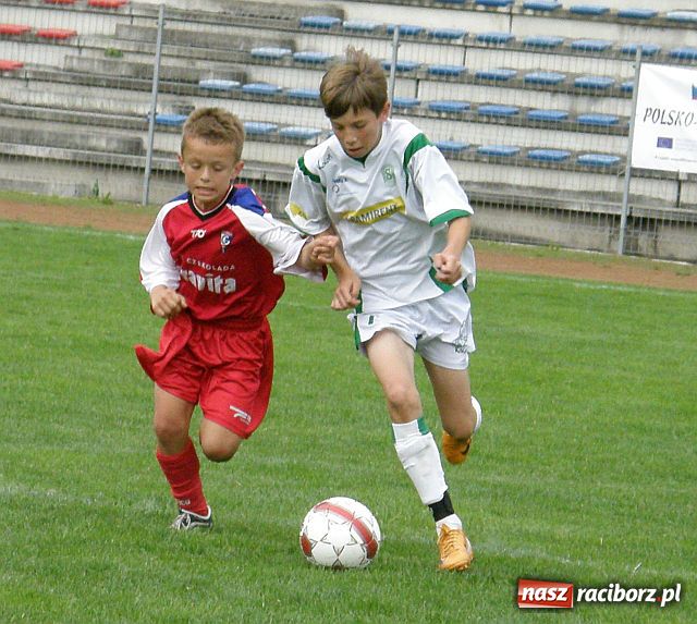 Zdjęcie w galerii na portalu naszraciborz.pl: Drużyna Fotbal Frydek - Mistek najlepsza wiadomości z regionu