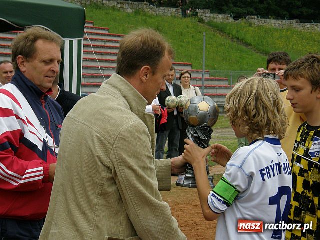 Zdjęcie w galerii na portalu naszraciborz.pl: Drużyna Fotbal Frydek - Mistek najlepsza wiadomości z regionu