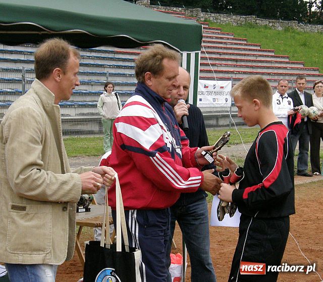 Zdjęcie w galerii na portalu naszraciborz.pl: Drużyna Fotbal Frydek - Mistek najlepsza wiadomości z regionu