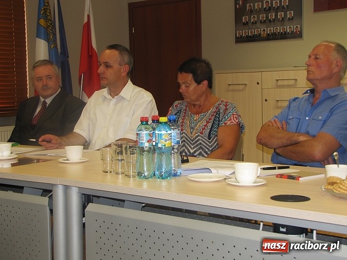 Zdjęcie w galerii na portalu naszraciborz.pl: Służby i OPS-y przeciwko przemocy w rodzinie  wiadomości z regionu