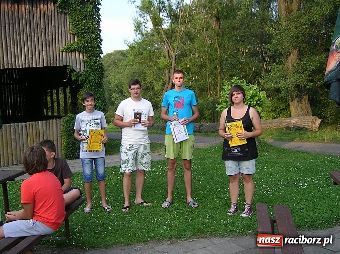 Zdjęcie w galerii na portalu naszraciborz.pl: Powrót tenisistów z obozu sportowo-rekreacyjnego wiadomości z regionu