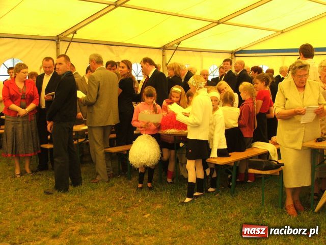 Zdjęcie w galerii na portalu naszraciborz.pl: Festyn mniejszości w Krowiarkach wiadomości z regionu