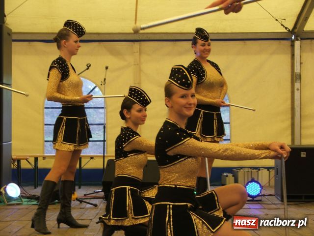 Zdjęcie w galerii na portalu naszraciborz.pl: Festyn mniejszości w Krowiarkach wiadomości z regionu