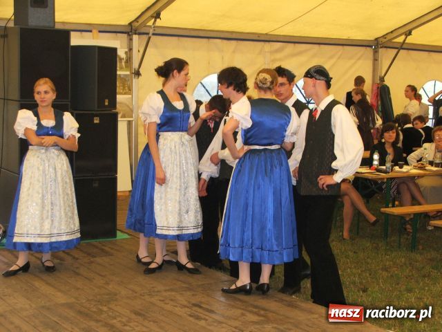 Zdjęcie w galerii na portalu naszraciborz.pl: Festyn mniejszości w Krowiarkach wiadomości z regionu