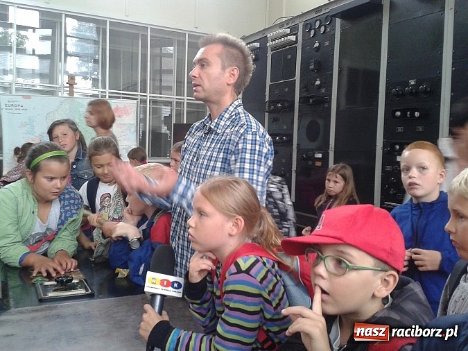 Zdjęcie w galerii na portalu naszraciborz.pl: Dzieci z Nowoczesnej w Radiostacji w Gliwicach wiadomości z regionu