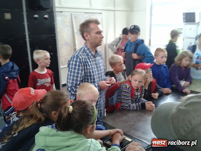 Zdjęcie w galerii na portalu naszraciborz.pl: Dzieci z Nowoczesnej w Radiostacji w Gliwicach wiadomości z regionu