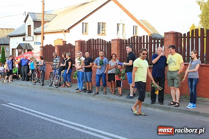 Zdjęcie w galerii na portalu naszraciborz.pl: Pielgrzymi wrócili z Jasnej Góry wiadomości z regionu