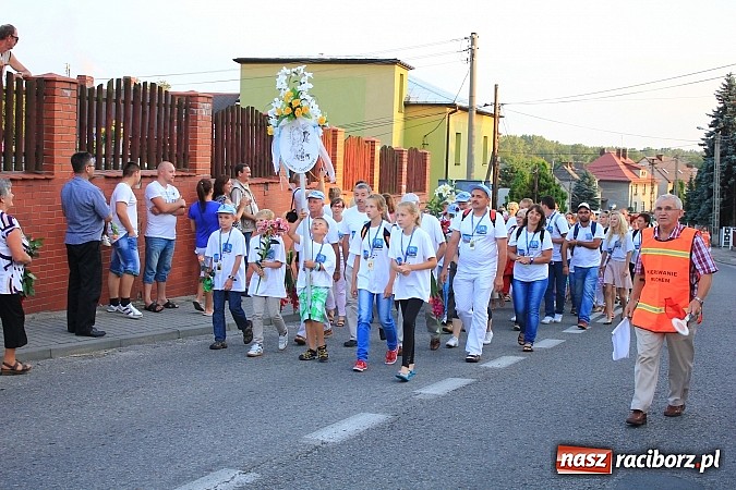 Zdjęcie w galerii na portalu naszraciborz.pl: Pielgrzymi wrócili z Jasnej Góry wiadomości z regionu