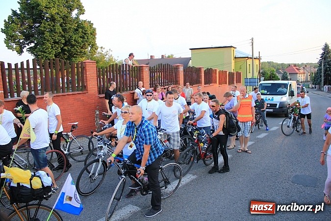 Zdjęcie w galerii na portalu naszraciborz.pl: Pielgrzymi wrócili z Jasnej Góry wiadomości z regionu