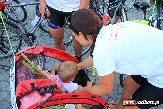 Zdjęcie w galerii na portalu naszraciborz.pl: Pielgrzymi wrócili z Jasnej Góry wiadomości z regionu