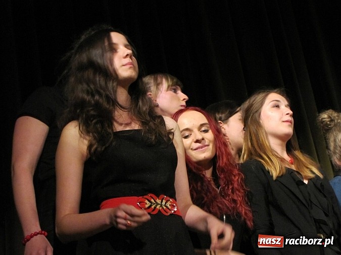 Zdjęcie w galerii na portalu naszraciborz.pl: Doskonały koncert na finał warsztat&oacute;w wokalnych z Adamem Kosewskim w RCK wiadomości z regionu