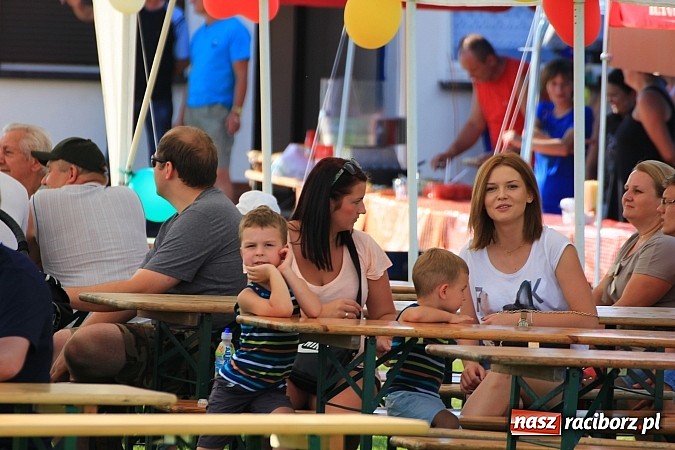 Zdjęcie w galerii na portalu naszraciborz.pl: Festyn sportowy i otwarcie placu zabaw wiadomości z regionu