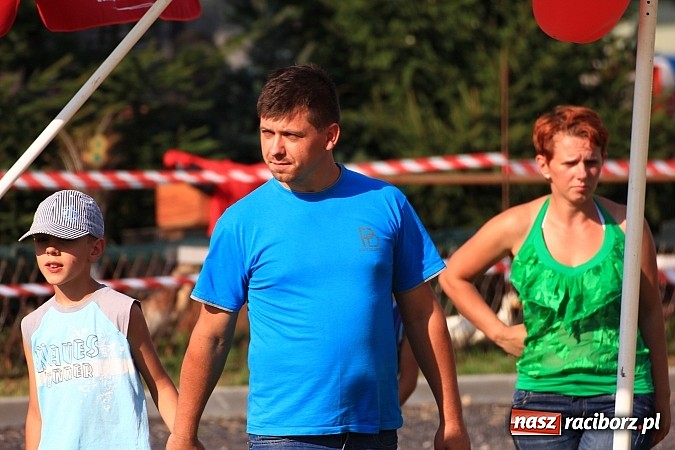 Zdjęcie w galerii na portalu naszraciborz.pl: Festyn sportowy i otwarcie placu zabaw wiadomości z regionu