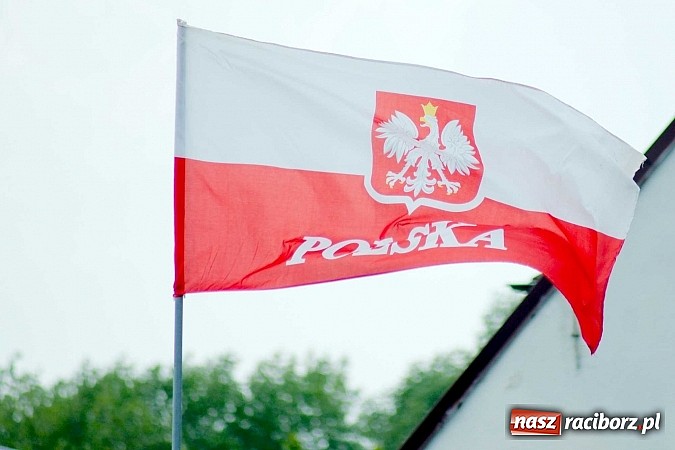 Zdjęcie w galerii na portalu naszraciborz.pl: Przednia zabawa w Owsiszczach. Oldboje Krzyżanowic z Pucharem Wójta wiadomości z regionu