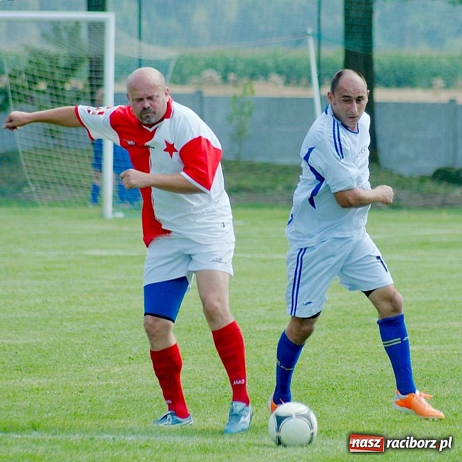 Zdjęcie w galerii na portalu naszraciborz.pl: Przednia zabawa w Owsiszczach. Oldboje Krzyżanowic z Pucharem Wójta wiadomości z regionu