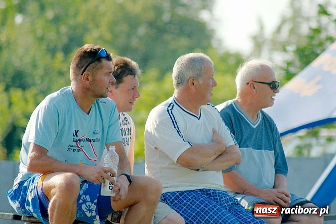 Zdjęcie w galerii na portalu naszraciborz.pl: Przednia zabawa w Owsiszczach. Oldboje Krzyżanowic z Pucharem Wójta wiadomości z regionu