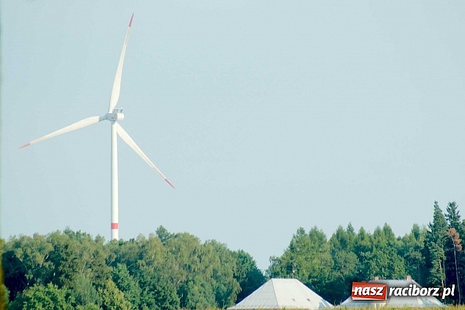 Zdjęcie w galerii na portalu naszraciborz.pl: Przednia zabawa w Owsiszczach. Oldboje Krzyżanowic z Pucharem Wójta wiadomości z regionu