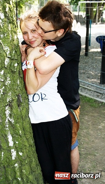 Zdjęcie w galerii na portalu naszraciborz.pl: Wodzisław Śląski: Najcieplejsze Miejsce Na Ziemi! Kamil Bednarek na finał festiwalu reggae wiadomości z regionu