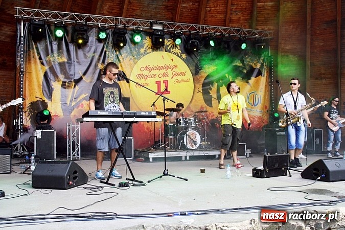 Zdjęcie w galerii na portalu naszraciborz.pl: Wodzisław Śląski: Najcieplejsze Miejsce Na Ziemi! Kamil Bednarek na finał festiwalu reggae wiadomości z regionu