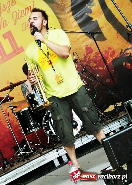 Zdjęcie w galerii na portalu naszraciborz.pl: Wodzisław Śląski: Najcieplejsze Miejsce Na Ziemi! Kamil Bednarek na finał festiwalu reggae wiadomości z regionu