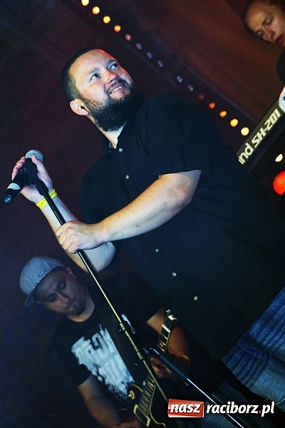 Zdjęcie w galerii na portalu naszraciborz.pl: Wodzisław Śląski: Najcieplejsze Miejsce Na Ziemi! Kamil Bednarek na finał festiwalu reggae wiadomości z regionu