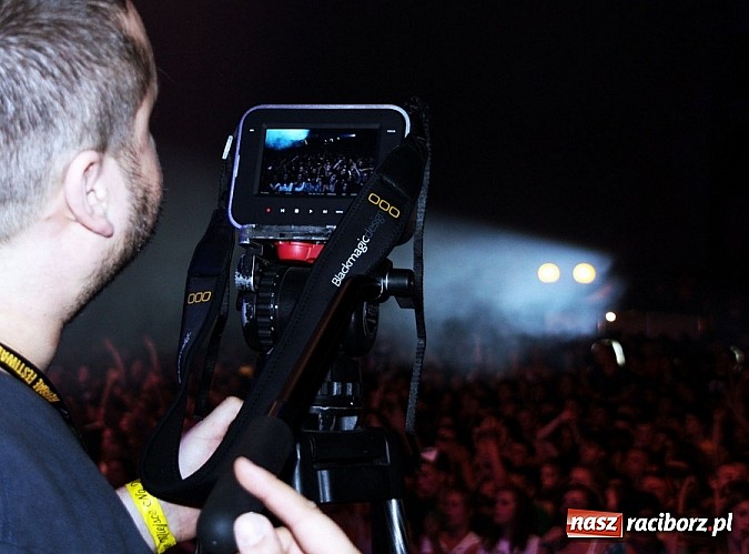 Zdjęcie w galerii na portalu naszraciborz.pl: Wodzisław Śląski: Najcieplejsze Miejsce Na Ziemi! Kamil Bednarek na finał festiwalu reggae wiadomości z regionu