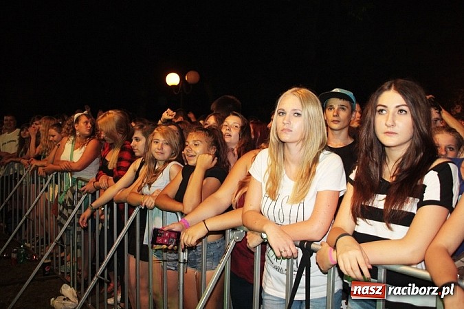 Zdjęcie w galerii na portalu naszraciborz.pl: Wodzisław Śląski: Najcieplejsze Miejsce Na Ziemi! Kamil Bednarek na finał festiwalu reggae wiadomości z regionu