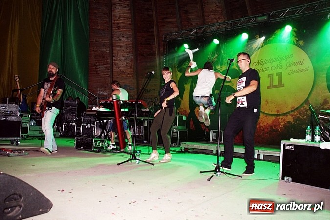 Zdjęcie w galerii na portalu naszraciborz.pl: Wodzisław Śląski: Najcieplejsze Miejsce Na Ziemi! Kamil Bednarek na finał festiwalu reggae wiadomości z regionu