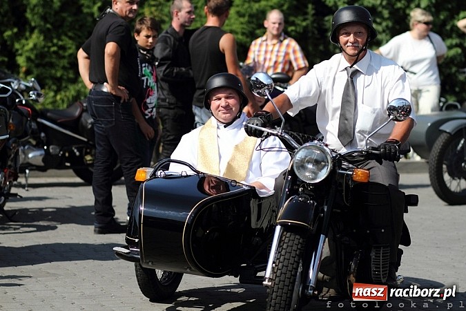 Zdjęcie w galerii na portalu naszraciborz.pl: Korowód motocyklowy w Pogrzebieniu wiadomości z regionu