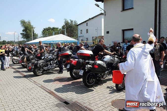 Zdjęcie w galerii na portalu naszraciborz.pl: Korowód motocyklowy w Pogrzebieniu wiadomości z regionu