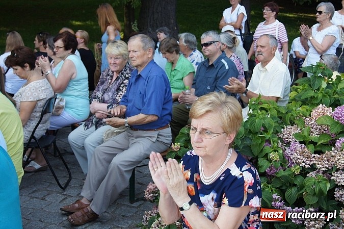 Zdjęcie w galerii na portalu naszraciborz.pl: Perspektywa Okolicy zagrała w Parku Roth wiadomości z regionu