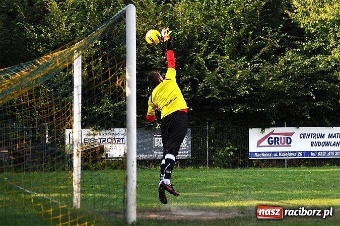 Zdjęcie w galerii na portalu naszraciborz.pl: Ocice lepsze od beniaminka okręgówki wiadomości z regionu