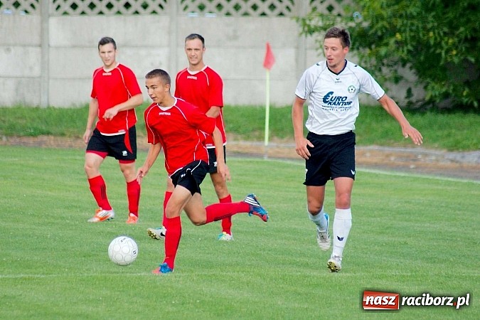 Zdjęcie w galerii na portalu naszraciborz.pl: Tworków bez szans w starciu z Zawadą wiadomości z regionu
