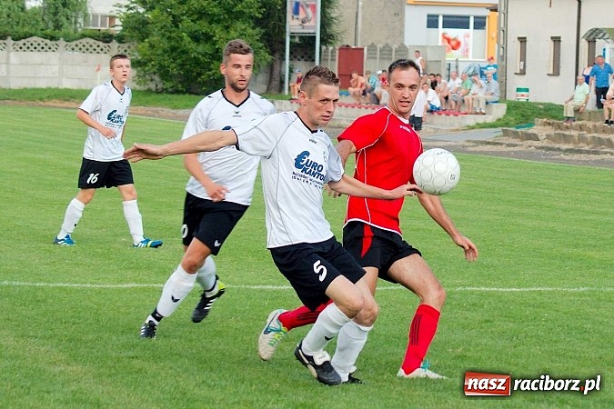 Zdjęcie w galerii na portalu naszraciborz.pl: Tworków bez szans w starciu z Zawadą wiadomości z regionu