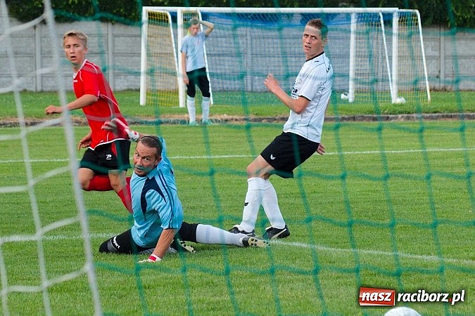 Zdjęcie w galerii na portalu naszraciborz.pl: Tworków bez szans w starciu z Zawadą wiadomości z regionu