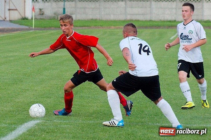 Zdjęcie w galerii na portalu naszraciborz.pl: Tworków bez szans w starciu z Zawadą wiadomości z regionu