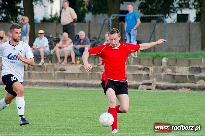 Zdjęcie w galerii na portalu naszraciborz.pl: Tworków bez szans w starciu z Zawadą wiadomości z regionu