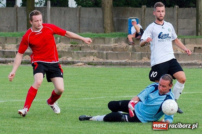 Zdjęcie w galerii na portalu naszraciborz.pl: Tworków bez szans w starciu z Zawadą wiadomości z regionu