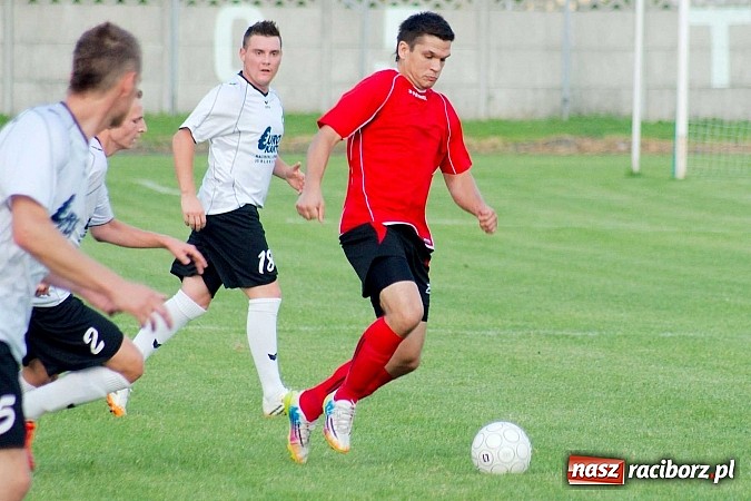 Zdjęcie w galerii na portalu naszraciborz.pl: Tworków bez szans w starciu z Zawadą wiadomości z regionu