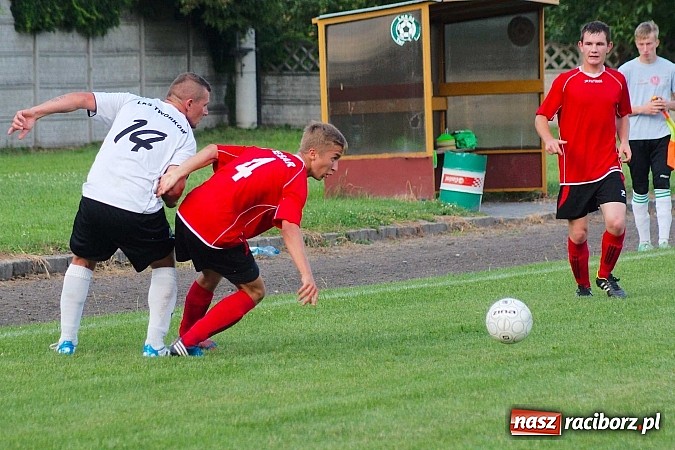 Zdjęcie w galerii na portalu naszraciborz.pl: Tworków bez szans w starciu z Zawadą wiadomości z regionu