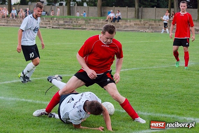 Zdjęcie w galerii na portalu naszraciborz.pl: Tworków bez szans w starciu z Zawadą wiadomości z regionu