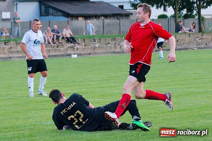 Zdjęcie w galerii na portalu naszraciborz.pl: Tworków bez szans w starciu z Zawadą wiadomości z regionu